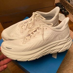Hoka Clifton 8